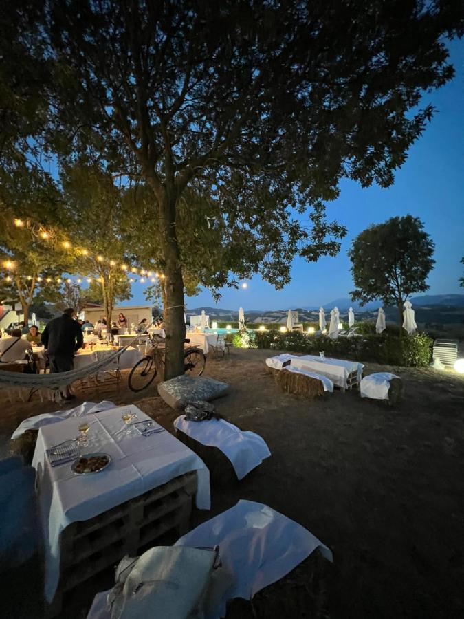 Agriturismo Le Capannacce Urbania Buitenkant foto