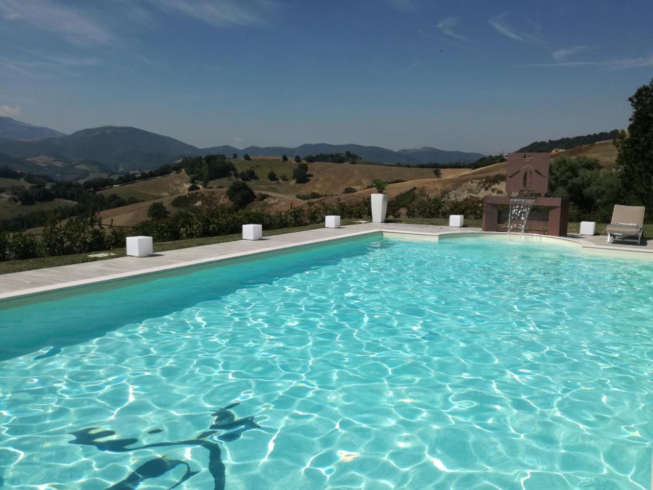 Agriturismo Le Capannacce Urbania Buitenkant foto